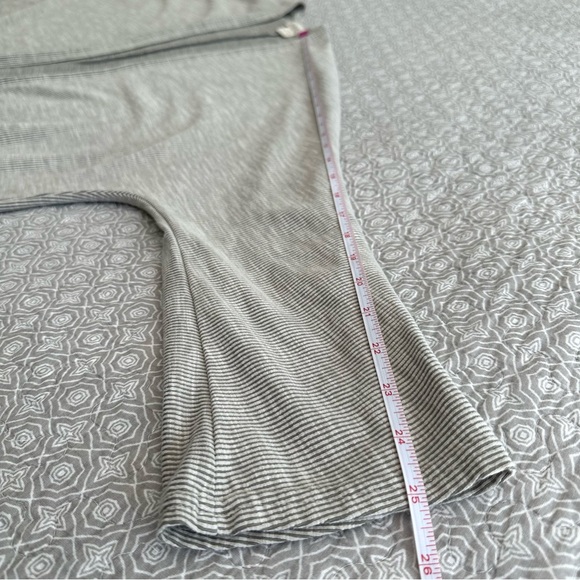 DONNI Anthropologie Gray White Lightweight Ribbed Striped Open Cardigan O/S - Picture 8 of 9